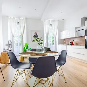 Apartamento Grand Au Coeur Du Centre Historique